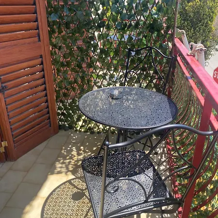 לינה וארוחת בוקר Casa Merlino